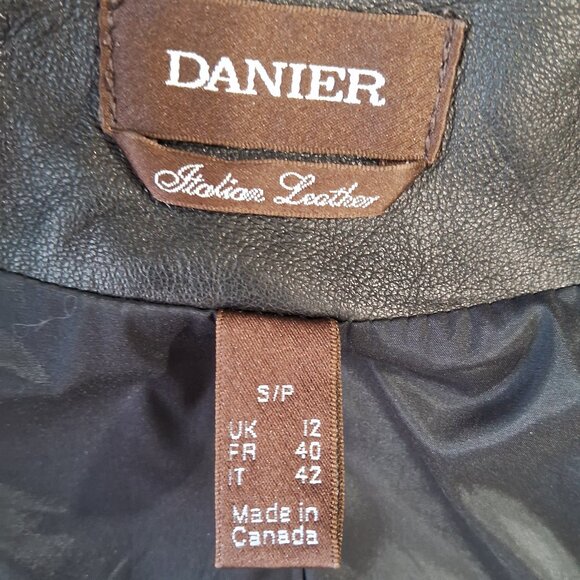 Danier Woman Italian Leather Jacket - Picture 6 of 14